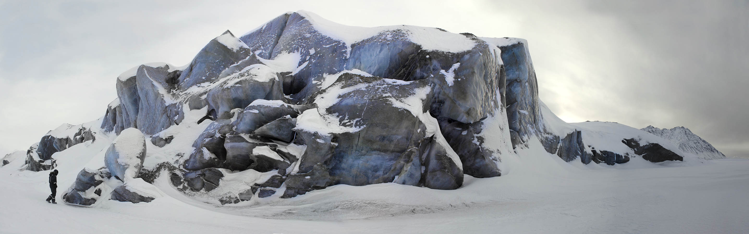 BritishAntarcticSurvey panarama 4 comfortlessbreen glacier fromt